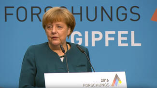 Keynote von Bundeskanzlerin Dr. Angela Merkel (Video)