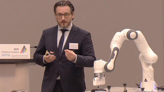 Inner Circle 3 (Video)